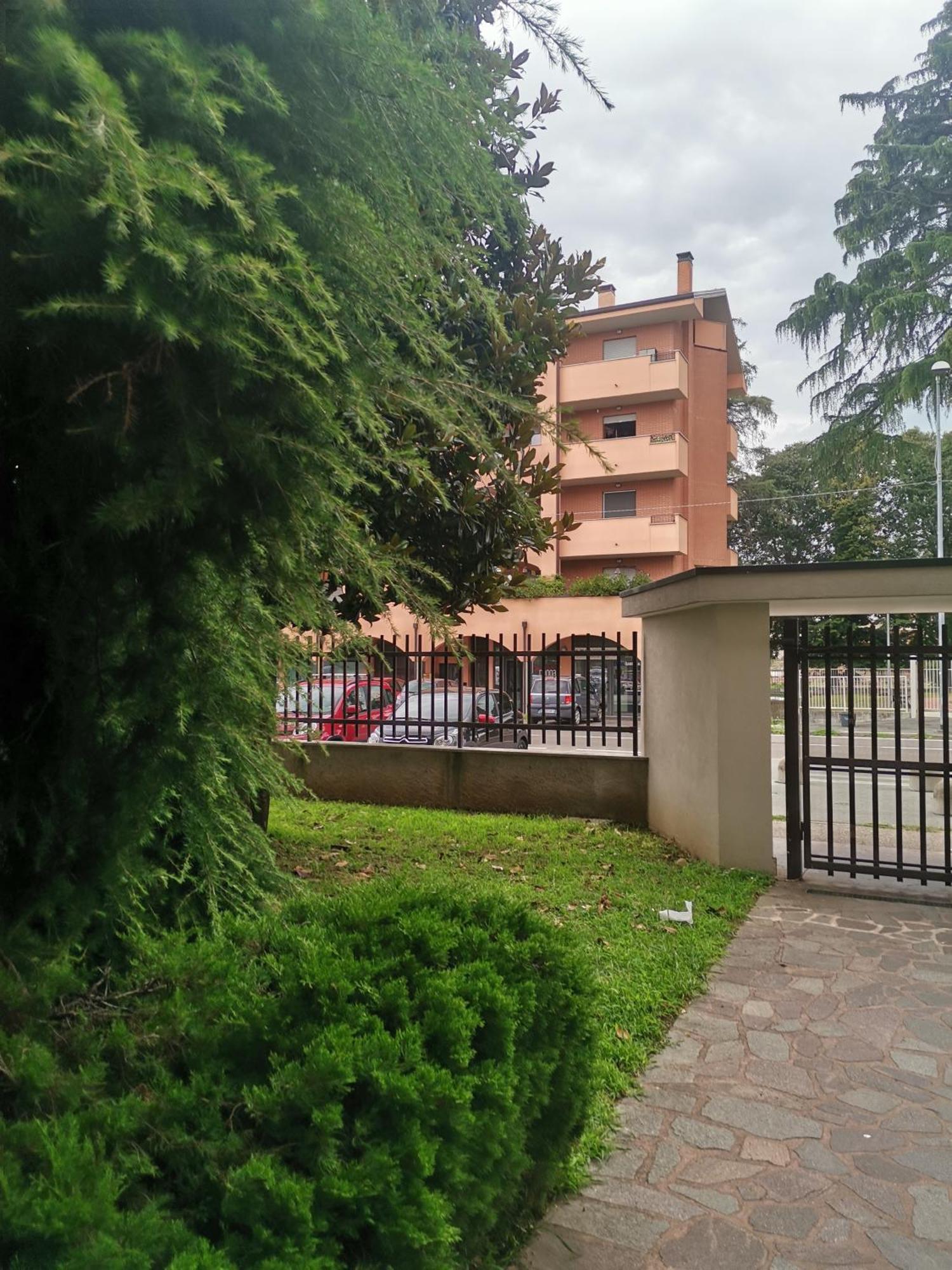 B&B Busto Garolfo Luaran gambar